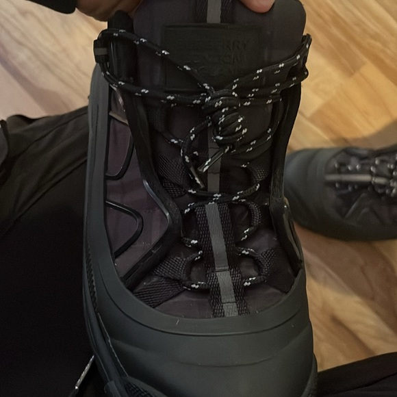 Burberry sneakers size 43 - Picture 3 of 4